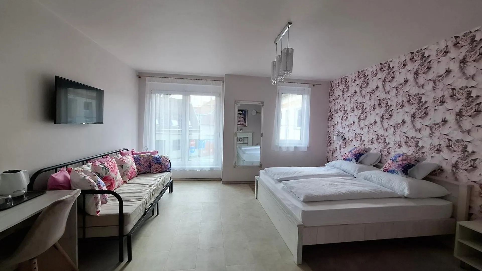 Silver Lodge Boutique Rooms Eger 0*,