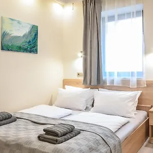 Apartament For, Eger